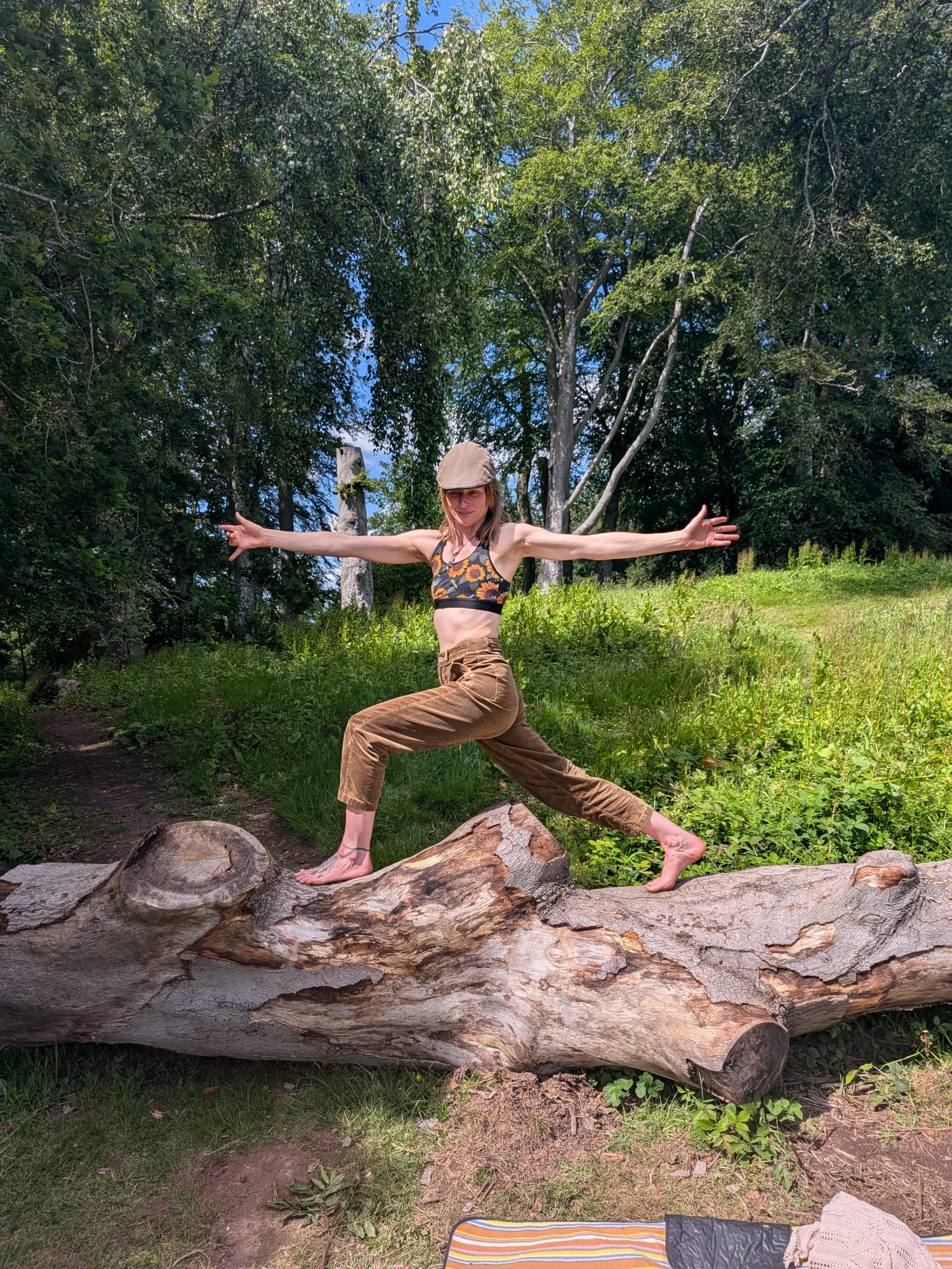 promo picture of Emshanti Yoga